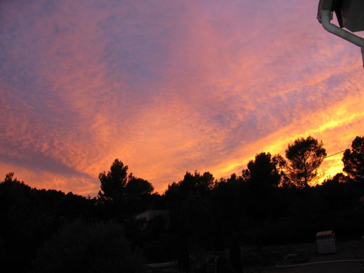 Mas A 4 Mains Bed & Breakfast Cesseras Exterior foto