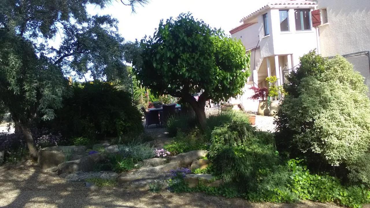 Mas A 4 Mains Bed & Breakfast Cesseras Exterior foto