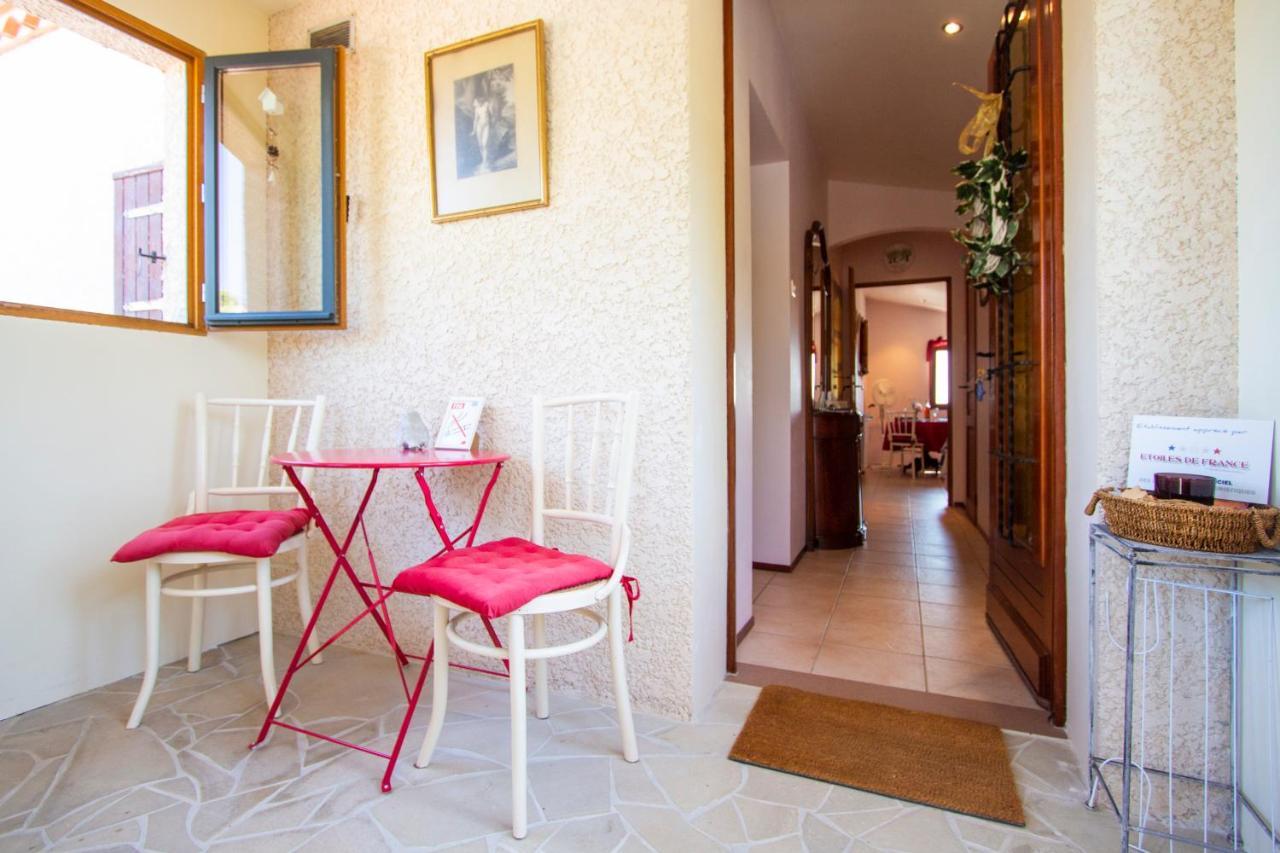 Mas A 4 Mains Bed & Breakfast Cesseras Exterior foto